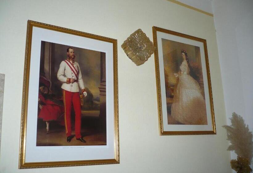 Отель Alpenrose