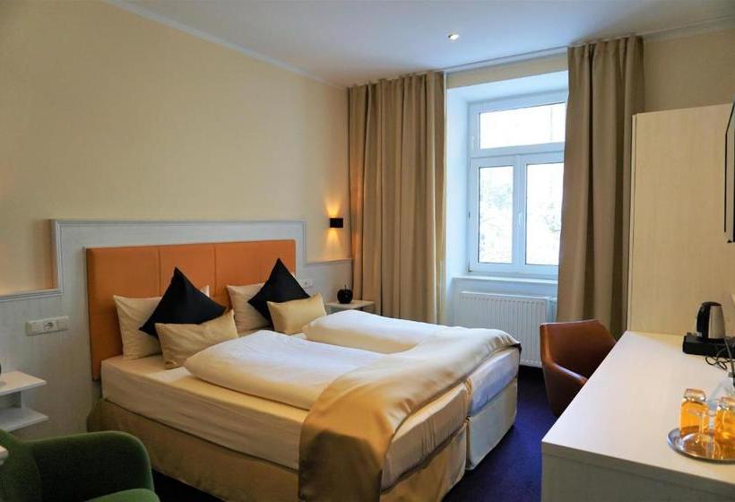 酒店 Brecherspitze