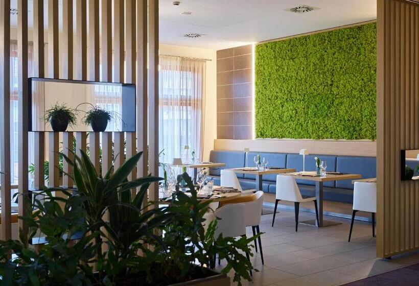 فندق Garda Sporting Club