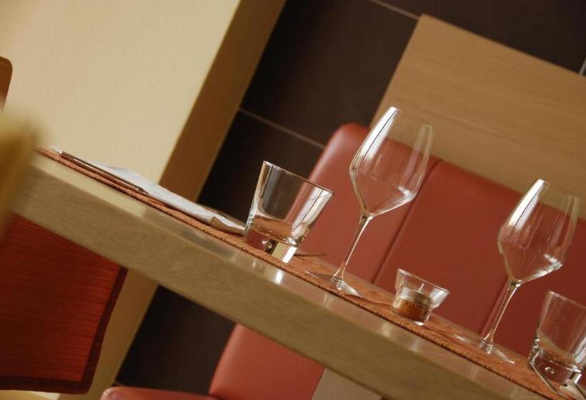 فندق Garda Sporting Club