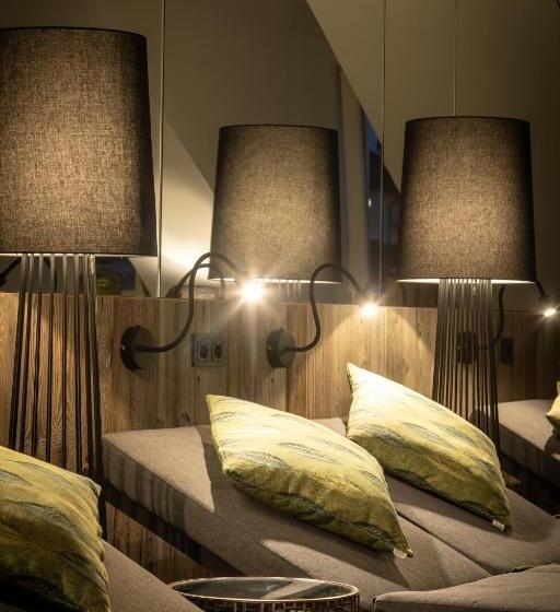 Hotel Gasthof Höttl