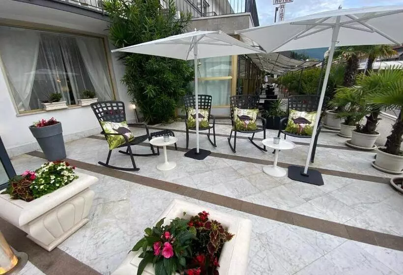 בית מלון כפרי La Perla