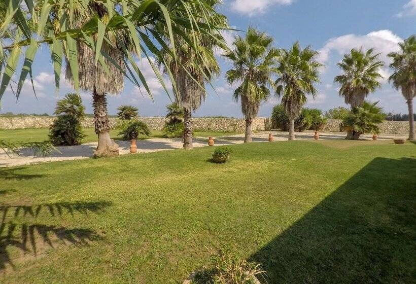 فندق Masseria & Spa Luciagiovanni