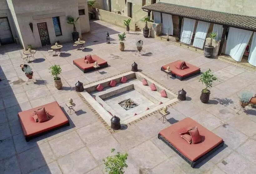 هتل Masseria & Spa Luciagiovanni