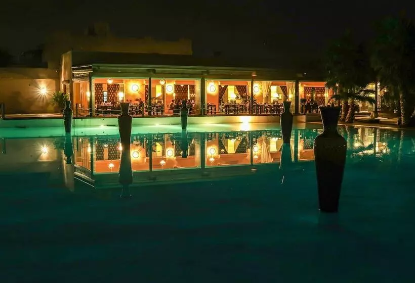 هتل Masseria & Spa Luciagiovanni