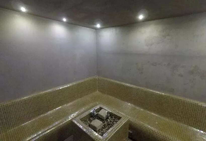 هتل Masseria & Spa Luciagiovanni