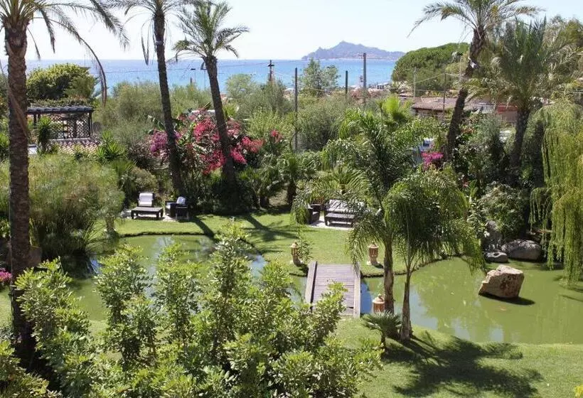 ホテル Mediterraneo