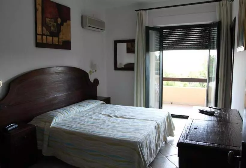 ホテル Mediterraneo