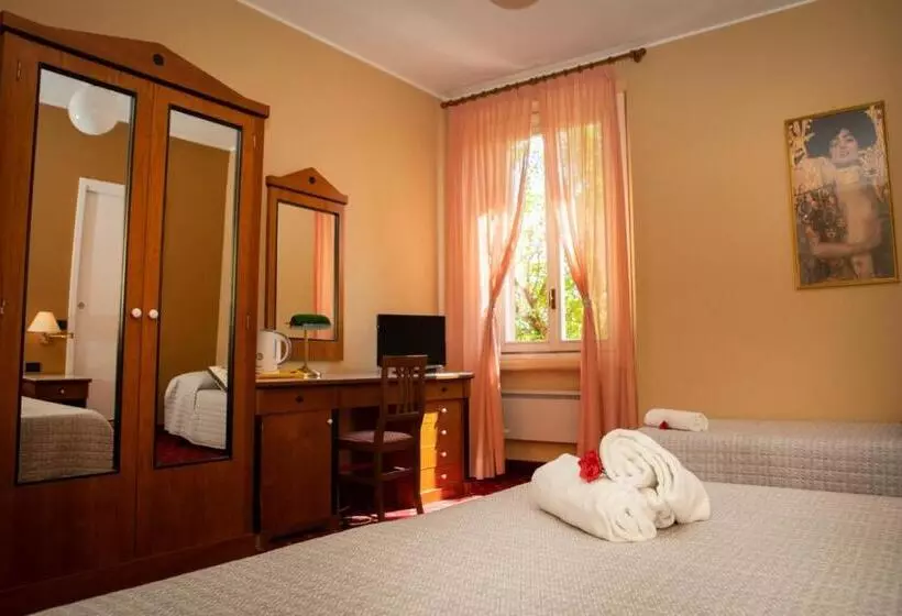 Hotel Milano Pool & Garden