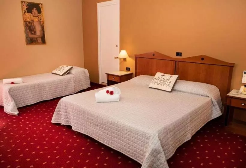 Hotel Milano Pool & Garden