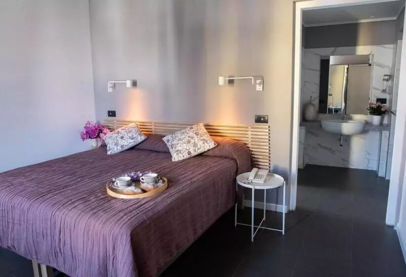 Hotel Milano Pool & Garden