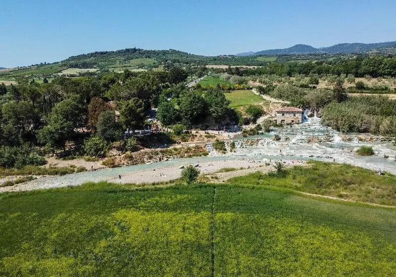 هتل Poggio Bertino