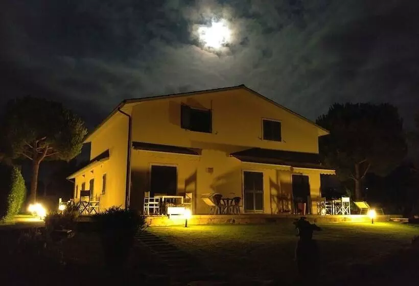 هتل Poggio Bertino