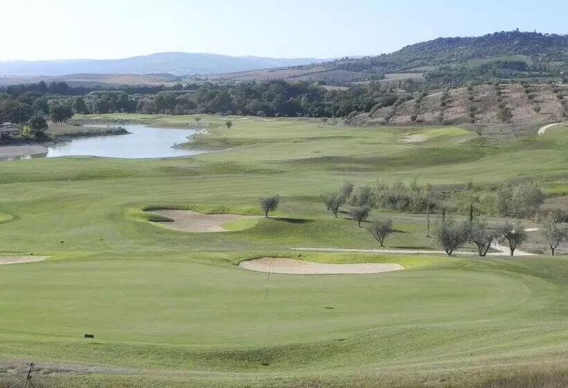 هتل Poggio Bertino