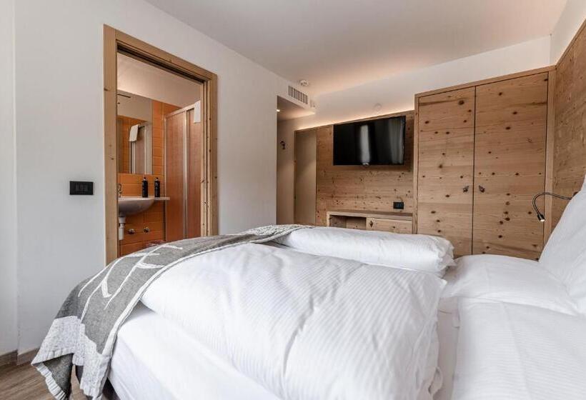 فندق Ravelli Sporting