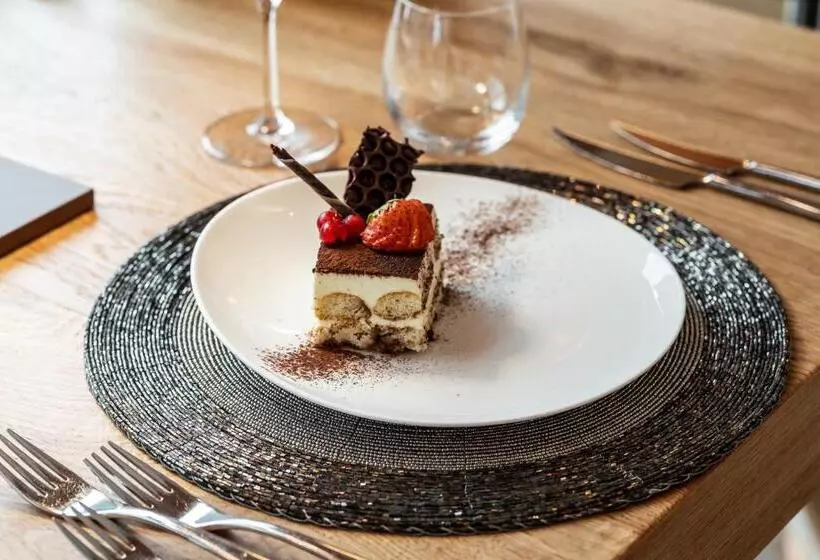 فندق Ravelli Sporting