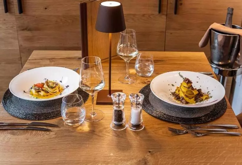 فندق Ravelli Sporting