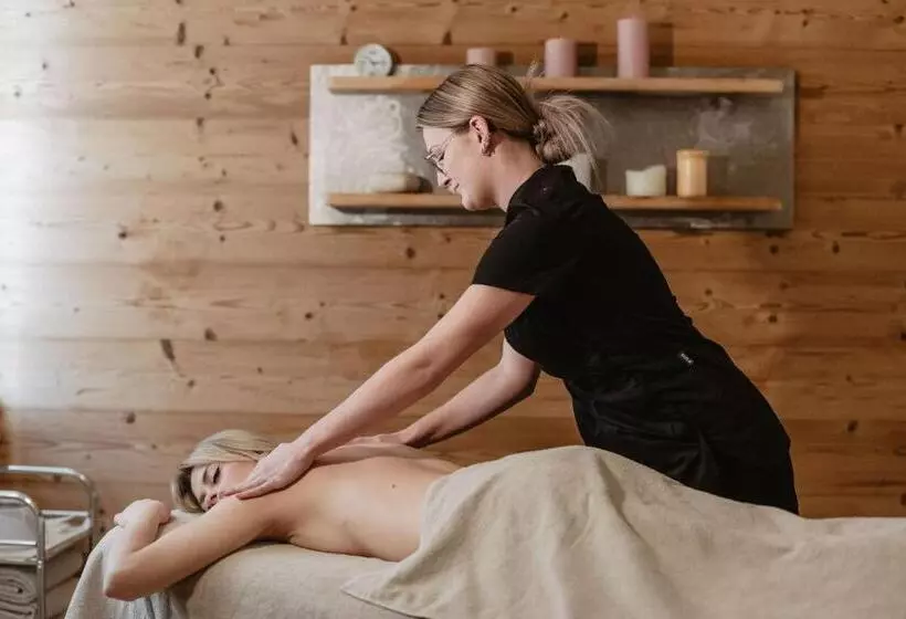 فندق Ravelli Sporting