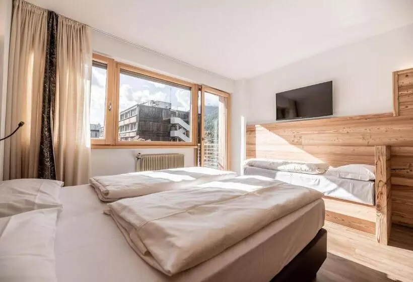 فندق Ravelli Sporting