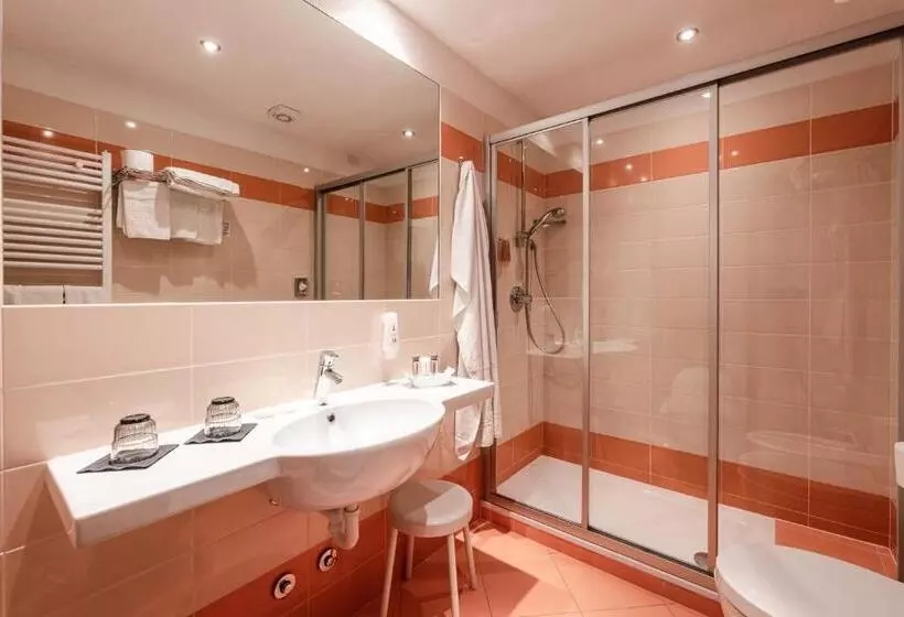 فندق Ravelli Sporting