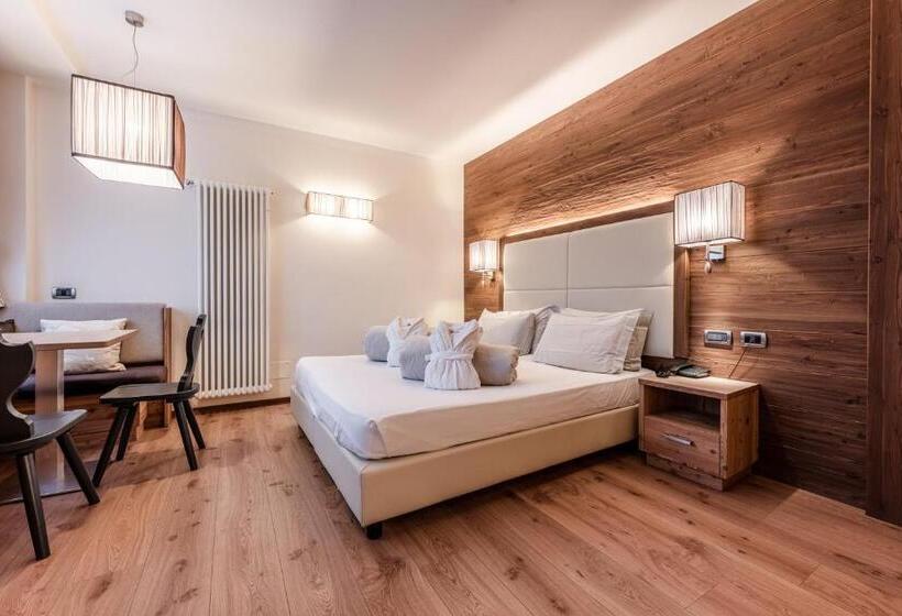 فندق Ravelli Sporting