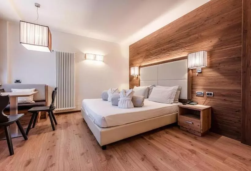 فندق Ravelli Sporting