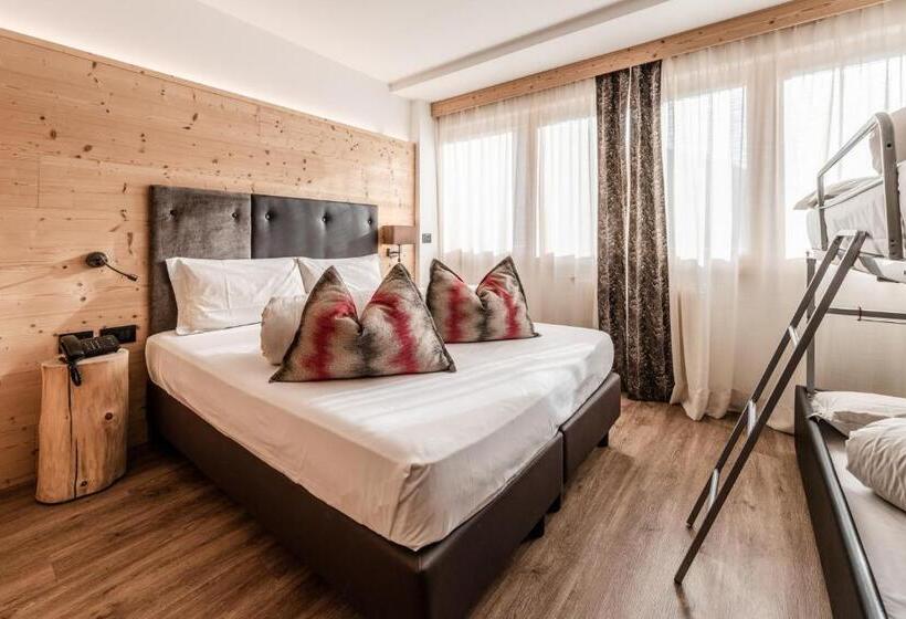 فندق Ravelli Sporting