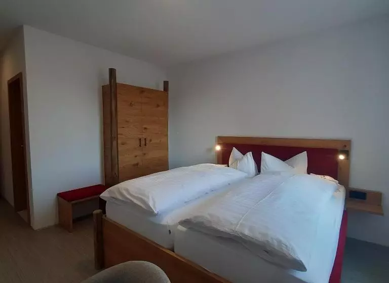 ホテル Regenbogenhof Rudelswalde