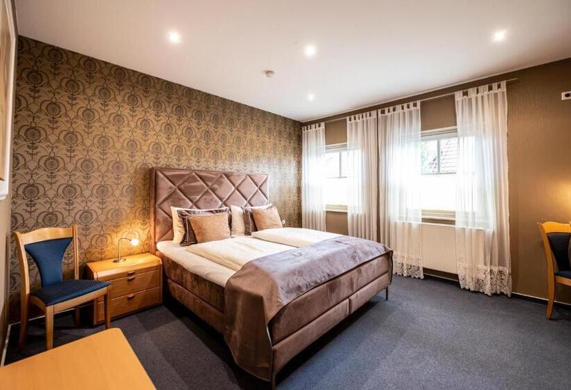 ホテル Restaurant Gerwing Wulf