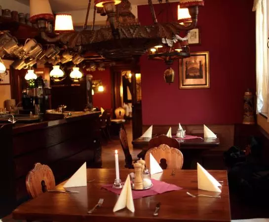 膳宿费 Strauss Gasthof