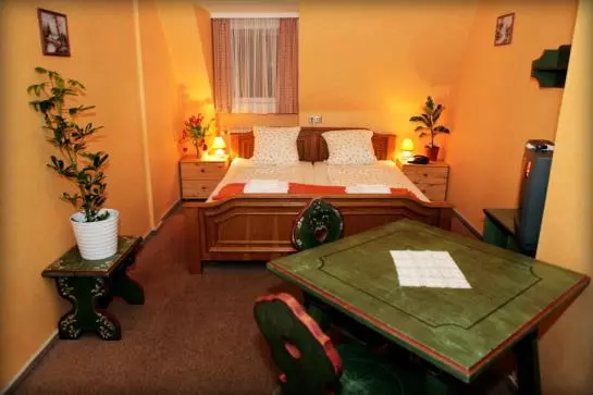 膳宿费 Strauss Gasthof