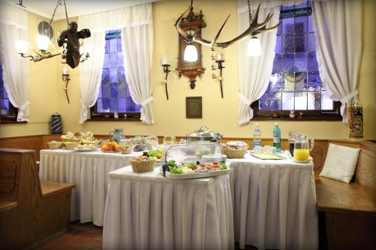 膳宿费 Strauss Gasthof