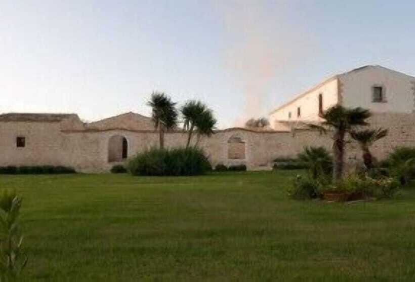 בית מלון כפרי Torre Dantona