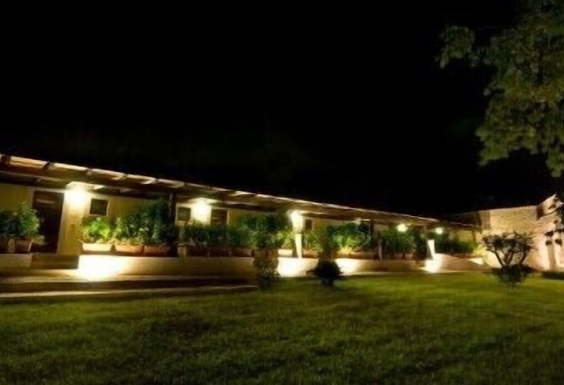 בית מלון כפרי Torre Dantona