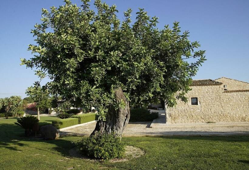 בית מלון כפרי Torre Dantona