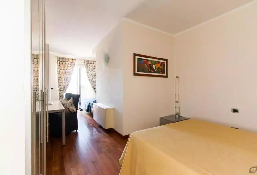 Отель Verdeluna Apart