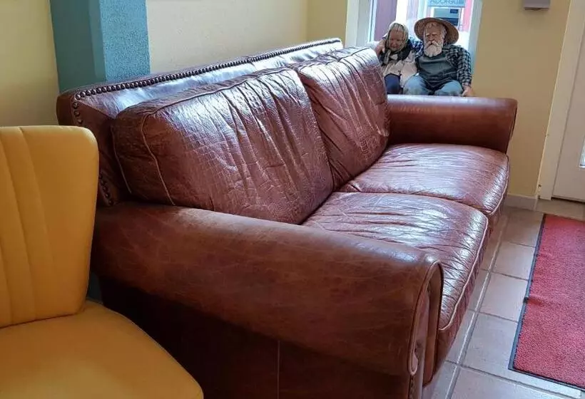 Cross Country Hotel Hirsch