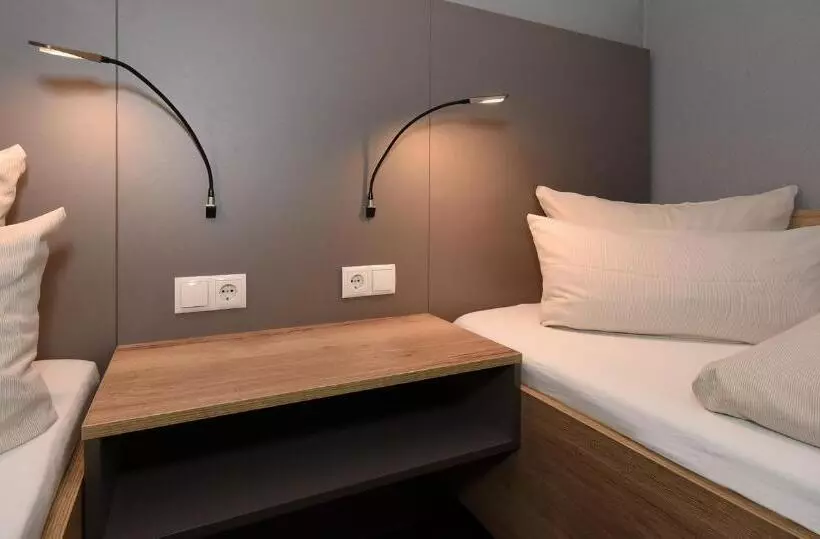 فندق Am Berghang