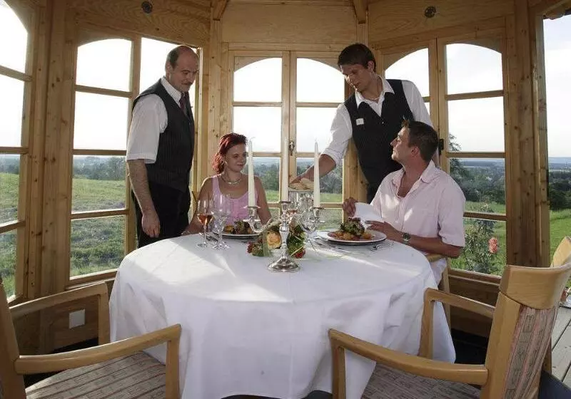 Badhotel Restaurant Stauferland