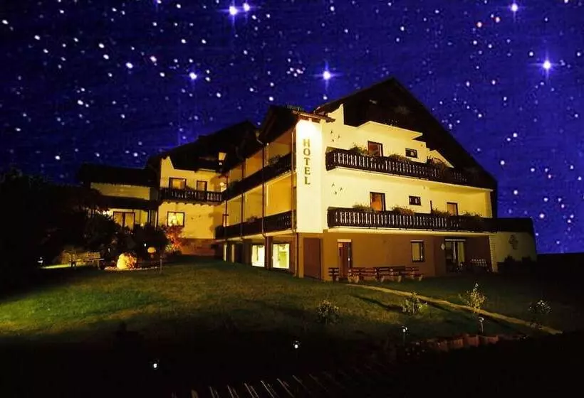 Garni Hotel & Ferienwohnungen Seeschlößchen