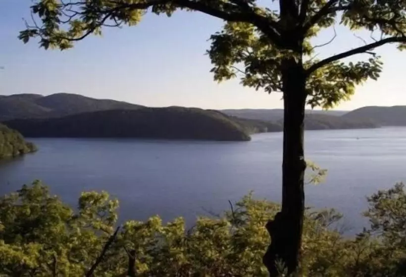 Garni Hotel & Ferienwohnungen Seeschlößchen