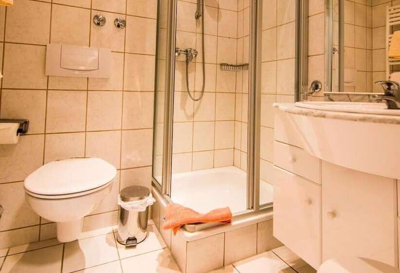 Garni Hotel & Ferienwohnungen Seeschlößchen