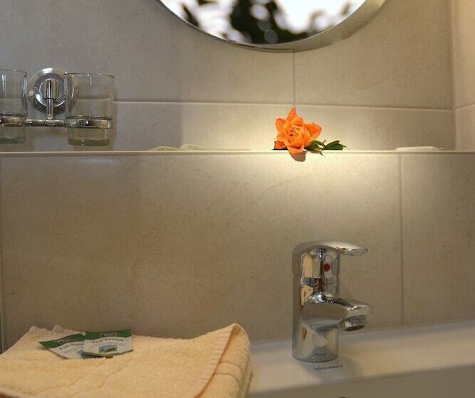 Garni Hotel & Ferienwohnungen Seeschlößchen