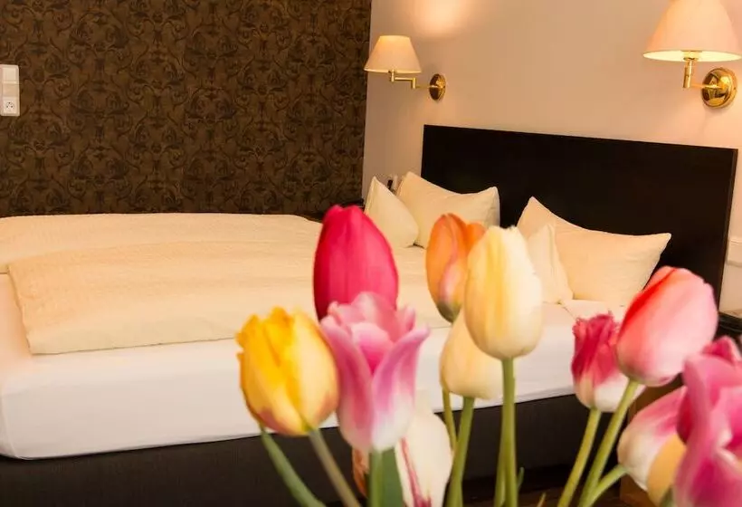 Garni Hotel & Ferienwohnungen Seeschlößchen