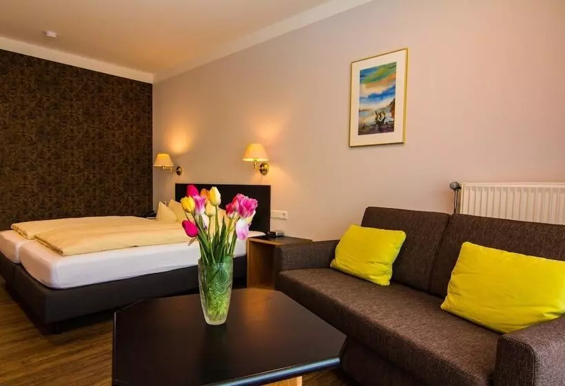 Garni Hotel & Ferienwohnungen Seeschlößchen