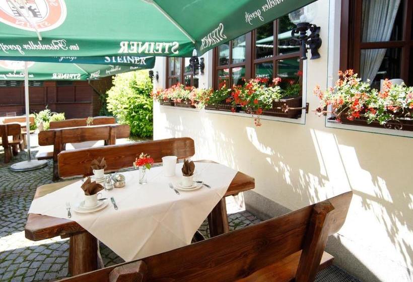 ホテル Garni Zum Gockl