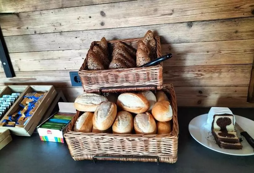 ホテル Gasthof Metzgerei Neumeyer