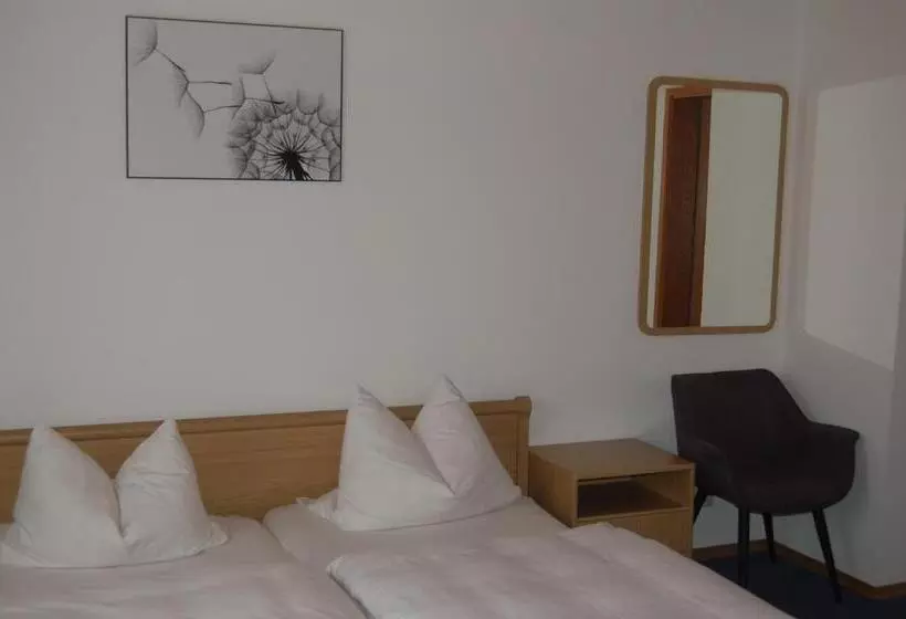 ホテル Gasthof Metzgerei Neumeyer