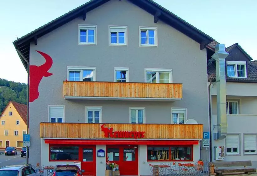 ホテル Gasthof Metzgerei Neumeyer