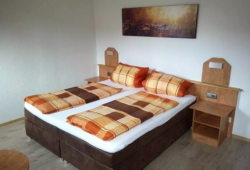 בית מלון כפרי Goldenes Lamm